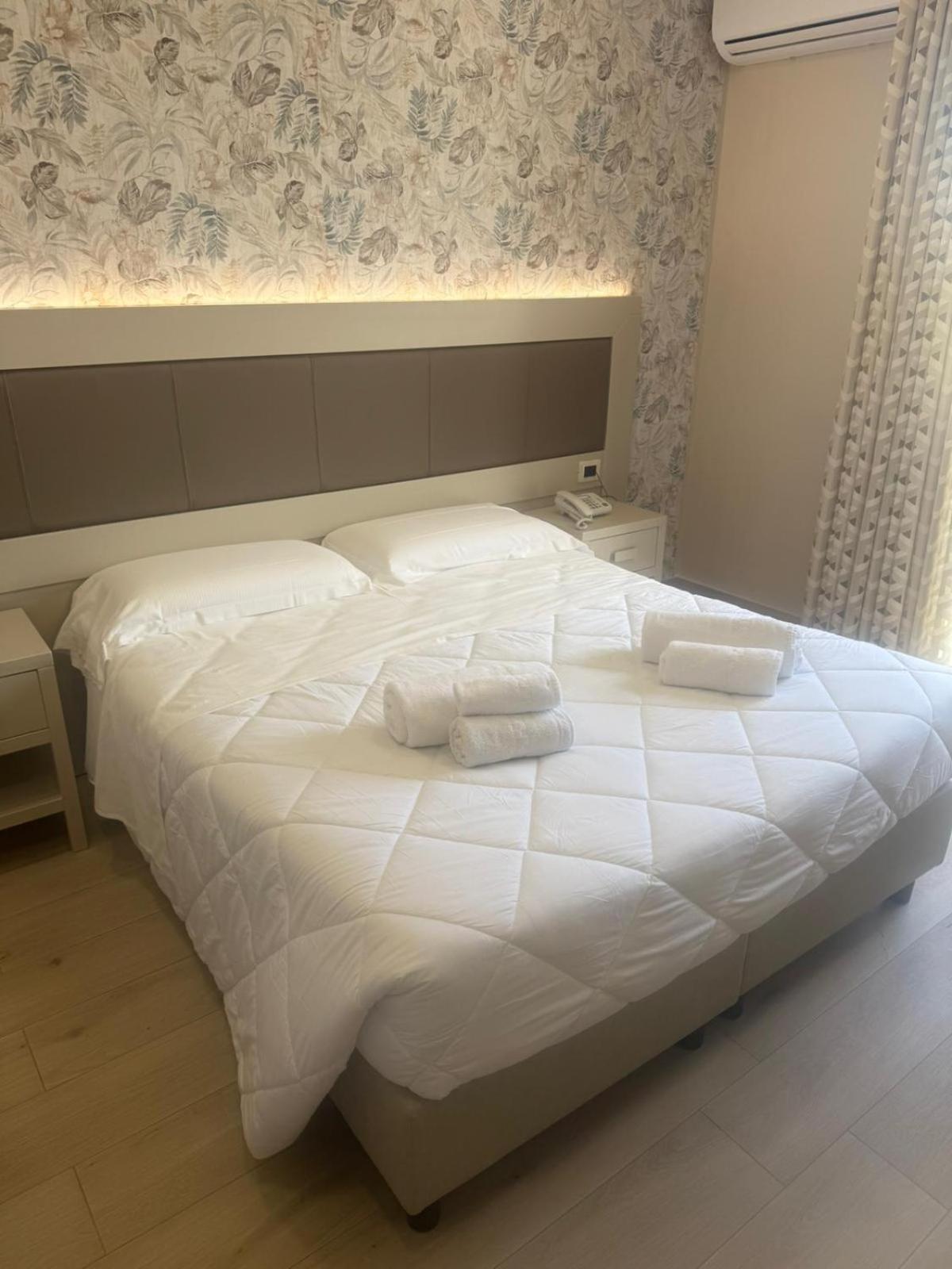 Hotel Palace Gioia Tauro Dış mekan fotoğraf