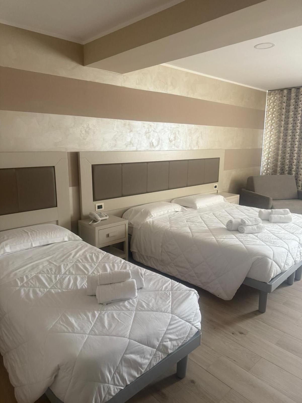 Hotel Palace Gioia Tauro Dış mekan fotoğraf