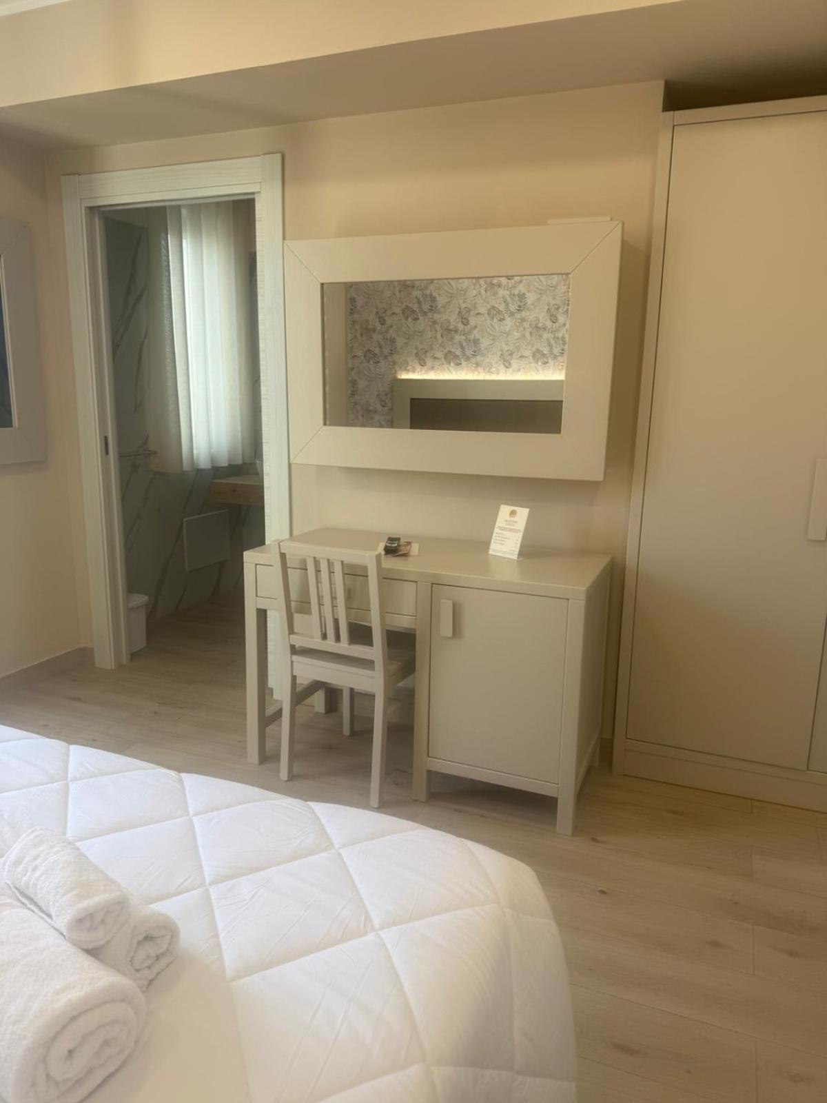 Hotel Palace Gioia Tauro Dış mekan fotoğraf