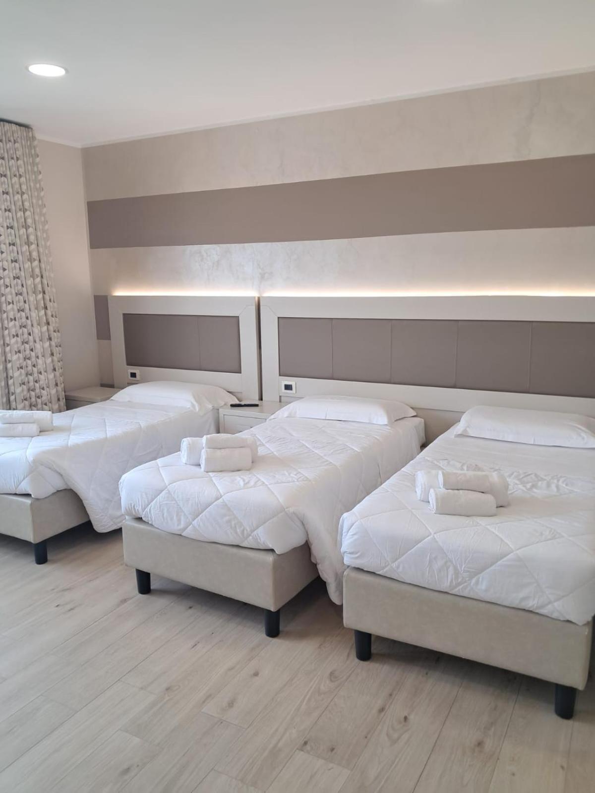 Hotel Palace Gioia Tauro Dış mekan fotoğraf