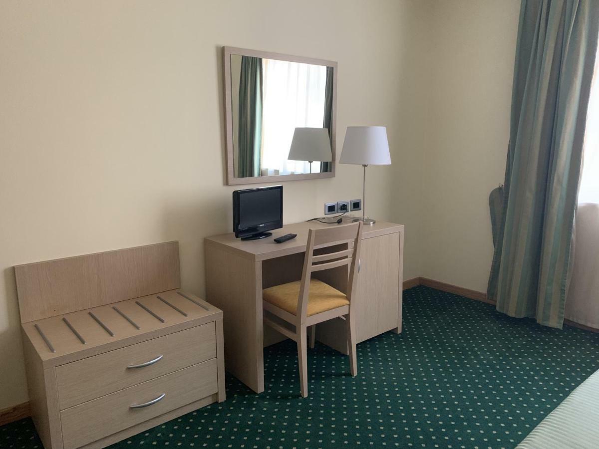 Hotel Palace Gioia Tauro Dış mekan fotoğraf