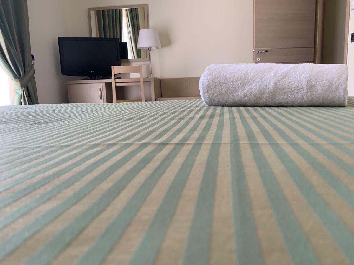 Hotel Palace Gioia Tauro Dış mekan fotoğraf